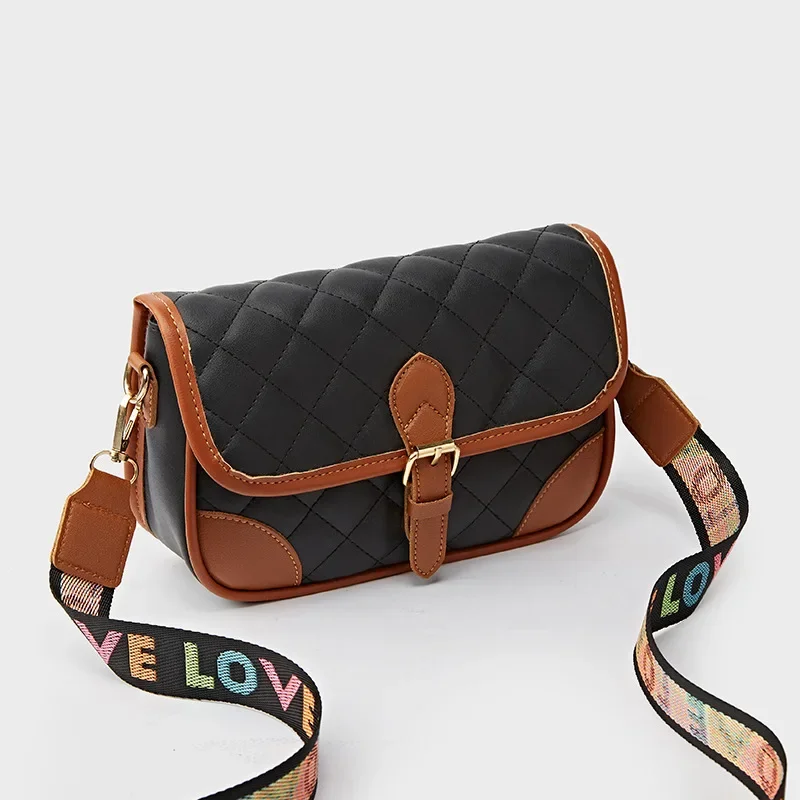 Женская сумка через плечо из новой искусственной кожи с популярной пряжкой, простая и универсальная сумка-мессенджер на одно плечо в стиле ретро, маленькая повседневная сумка Изображение 3